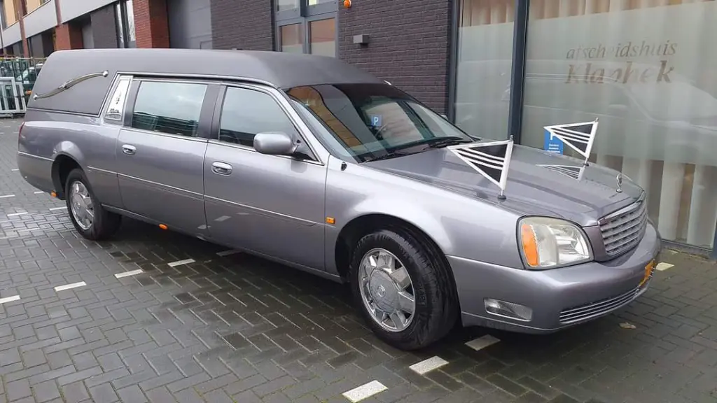 Cadillac grijze rouwauto - foto 2
